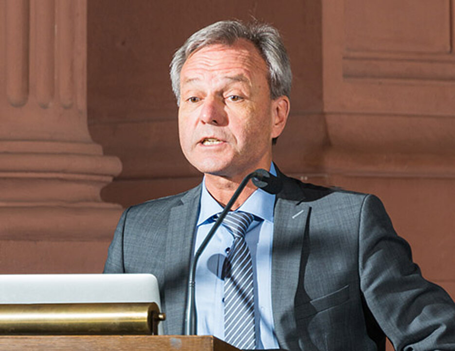 Festredner Professor Karsten Danzmann. (Foto: Andreas Klein)