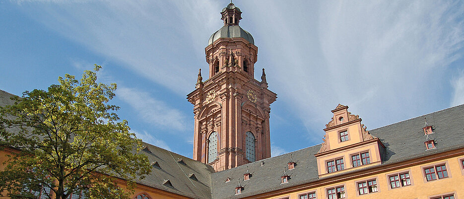 Im Horsaal II der Alten Universität findet der Vortrag statt.